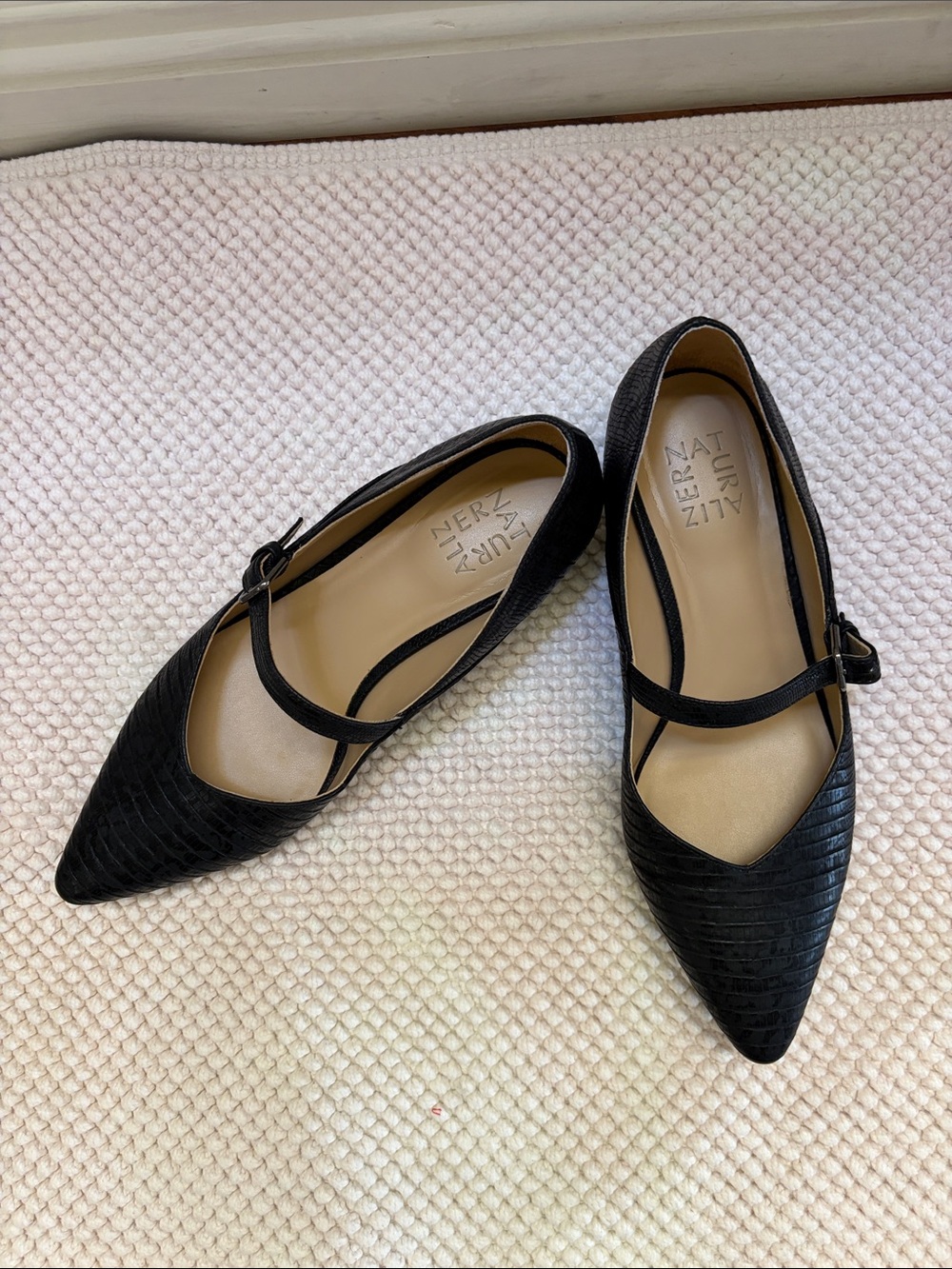 Naturalizer Black Pointed-Toe Mary Jane Flats - Picture 2 of 4